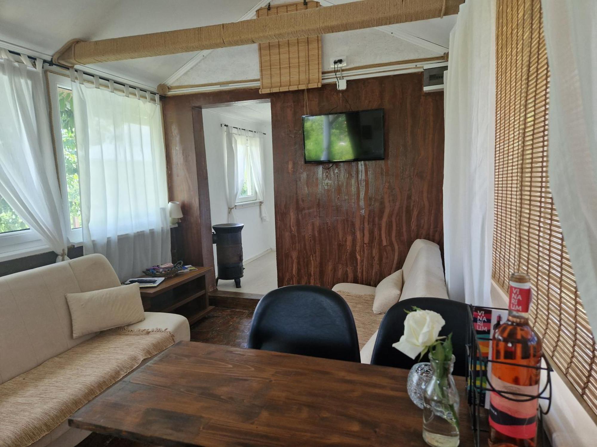 Sami Green House Banostor Екстер'єр фото